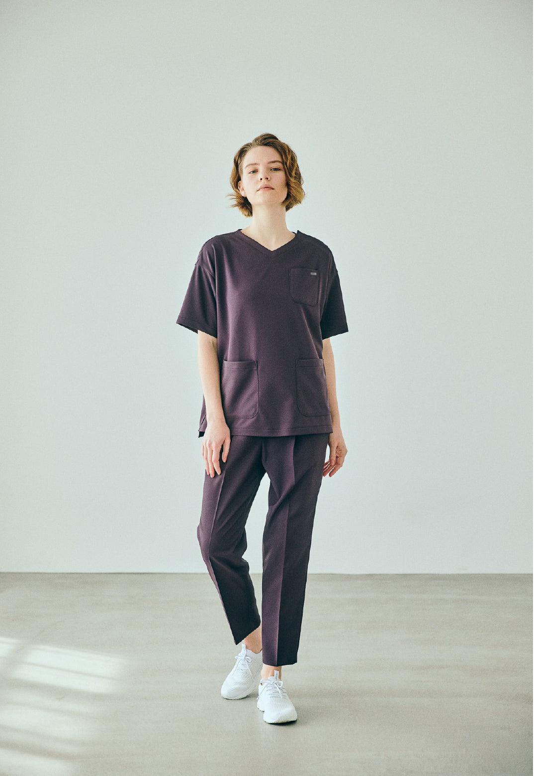 スクラブトップス ストレッチ オーバーサイズ V-NECK 66-196310
