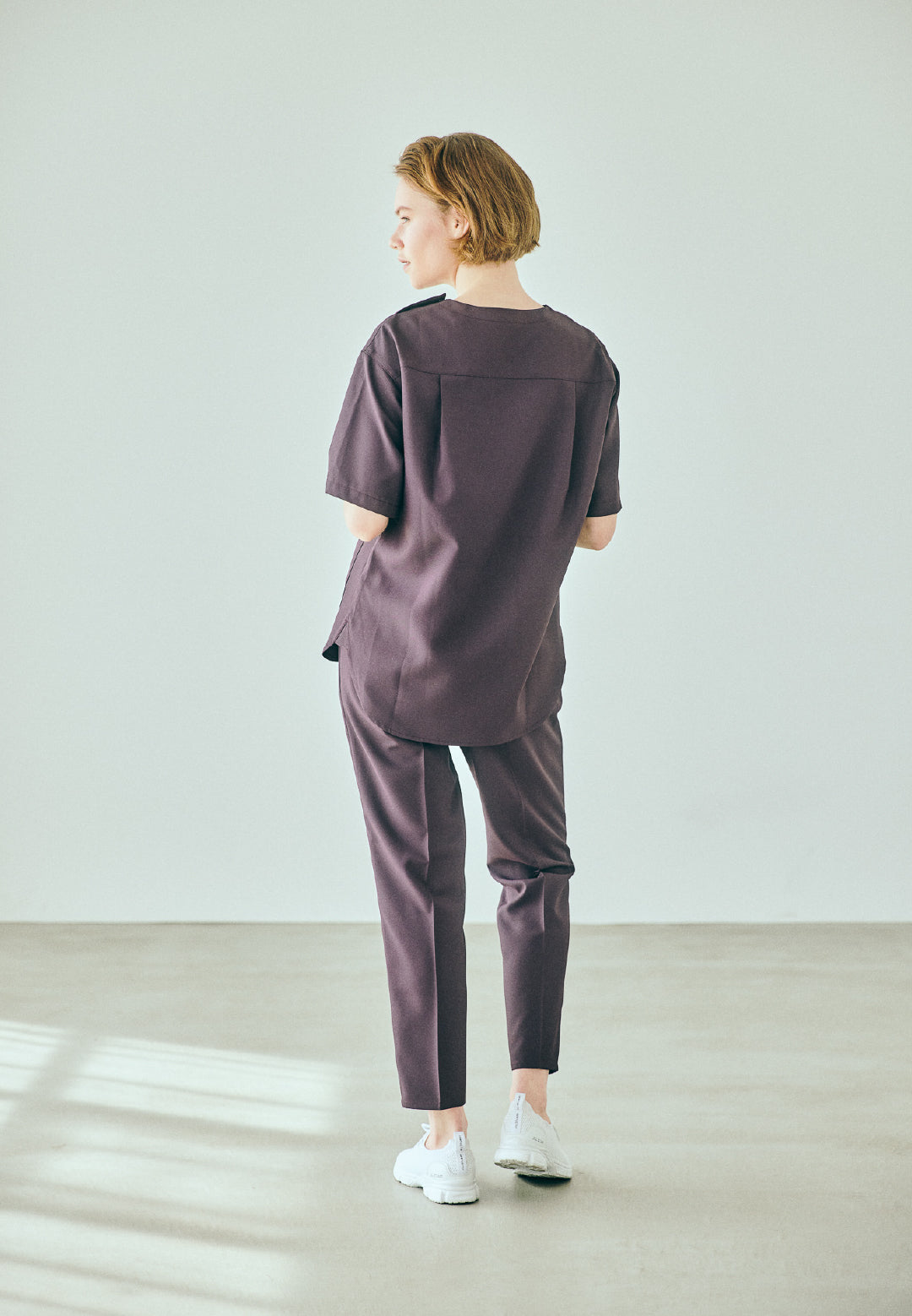 スクラブトップスダイアゴナル オーバーサイズ V-NECK 66-196311